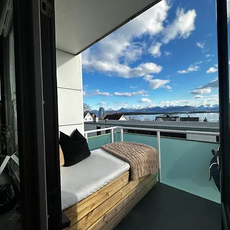 Lovely In A Location! * Molde